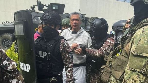 Declaran «ilegal» y «arbitraria» detención de Jorge Glas en la Embajada de México en Ecuador; permanece en prisión